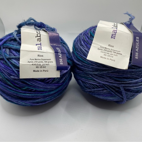 NWT 2 Cakes Malabrigo Rios “Azules” 100% Merino Worsted Wt. Yarn. Made in Peru - Picture 4 of 10